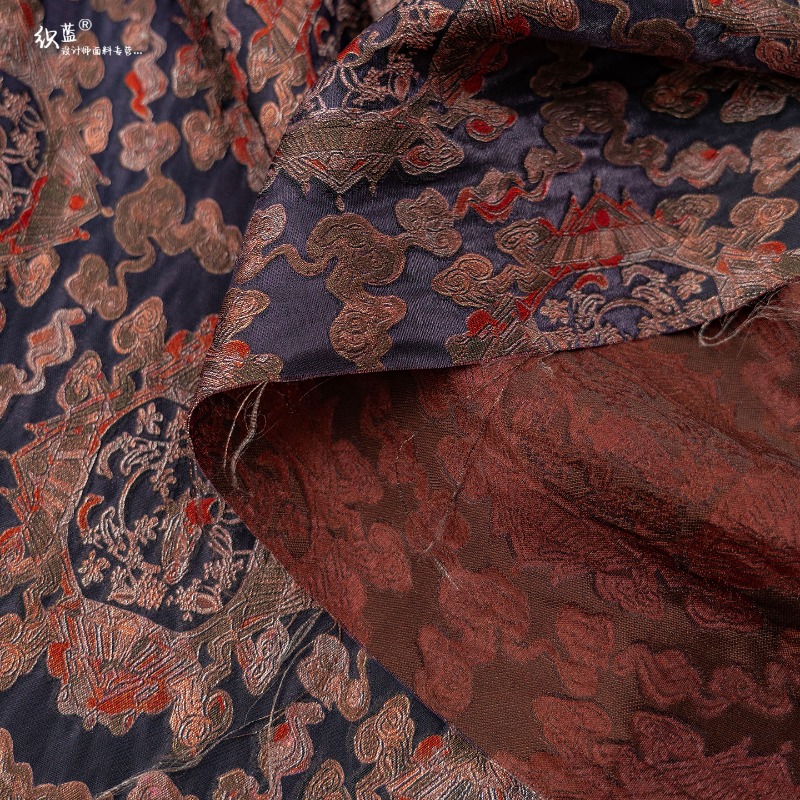Purple Red Rayon Floral Jacqua - Sewing Fabric 评论和价格